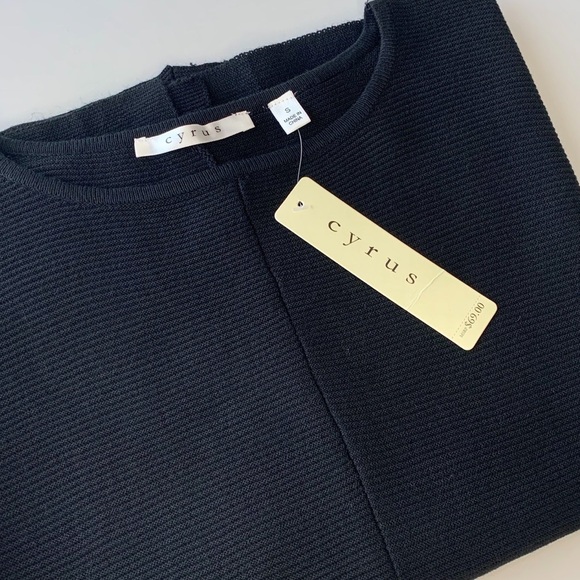 2/$50 - NWT Cyrus Box Top Sweater - Black - Picture 7 of 7